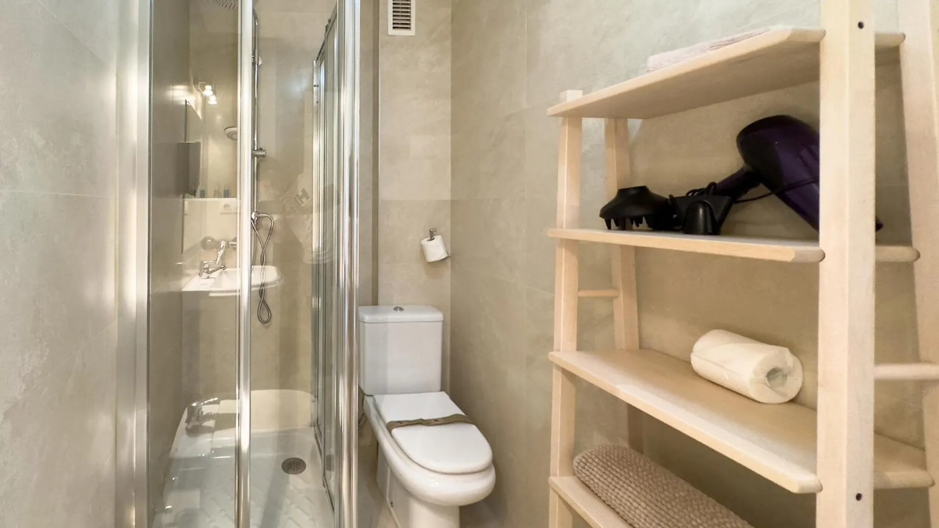 شقة Apartamentomalagacentro